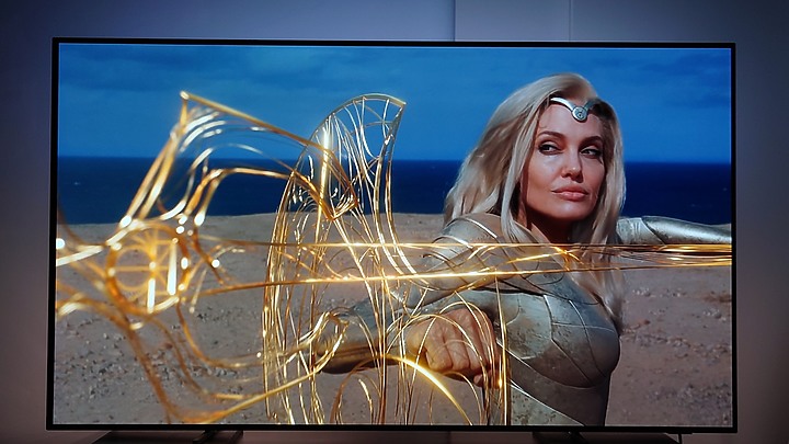 [開箱] 飛利浦 PHILIPS TV OLED806 輕旗艦新機 影音與電玩的斜槓王者