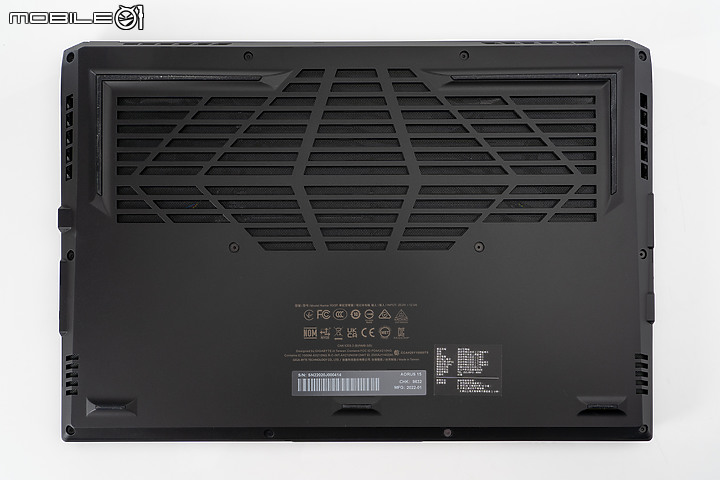 GIGABYTE AORUS 15 XE4 測試報告｜效能與美型兼具的準旗艦電競筆電！