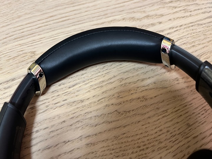 開箱趣 - ROG STRIX GO 藍芽電競耳機