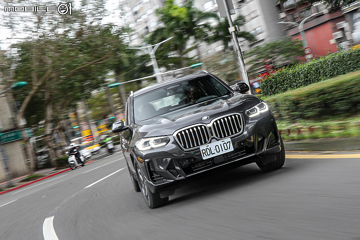 BMW X3 xDrive30i M Sport 小改款試駕|不用攻頂M字,就已面面俱到!