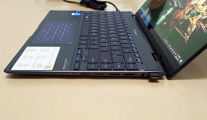 大學升學用 UP5401EA UNBOX