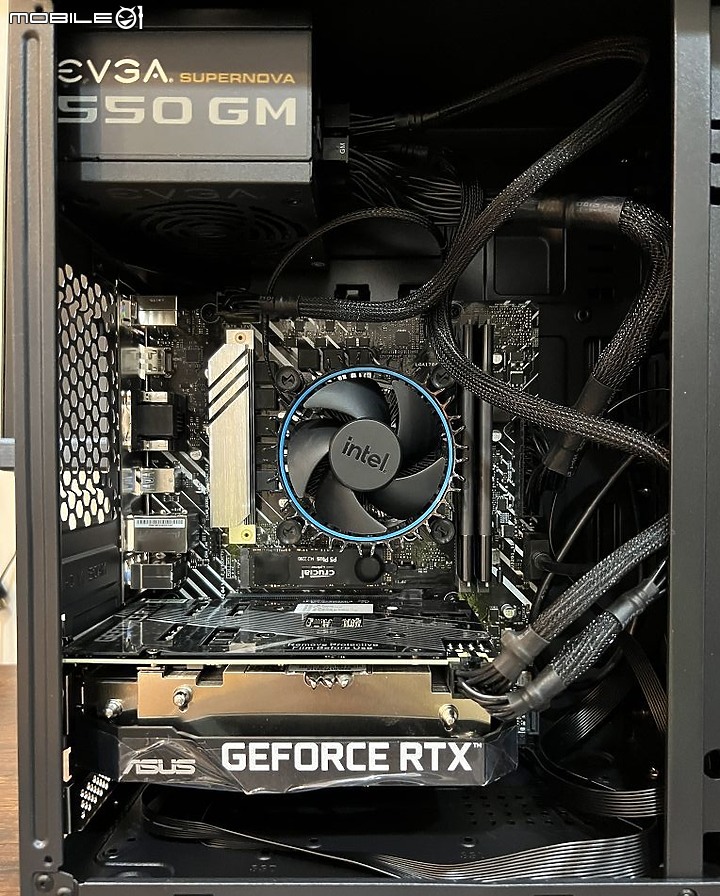 迷你小巧緊湊型 Phoenix RTX 3050 8GB 開箱