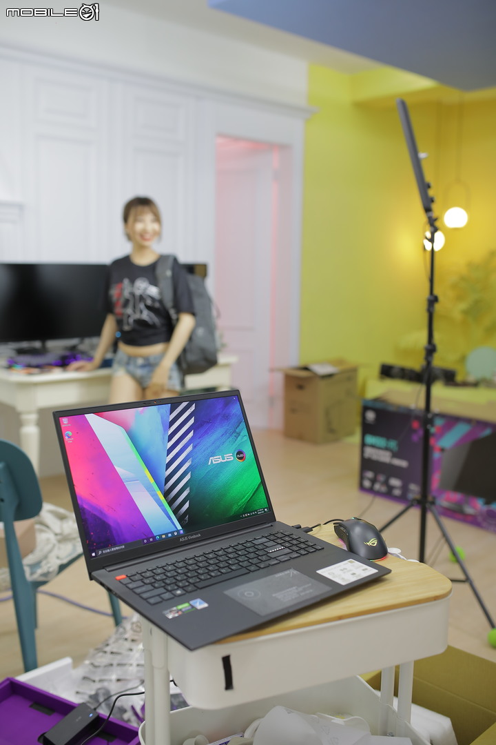 [默默開箱] 好攝之徒貼身工作站M7600