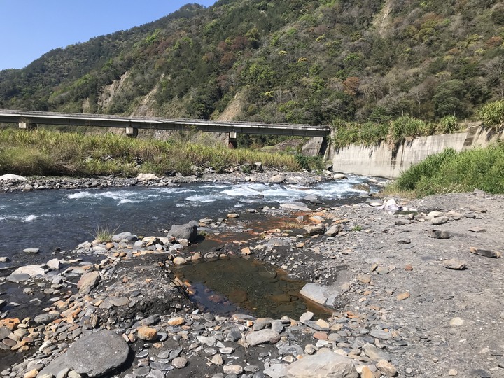 跨界 Cross 旅遊--翠巒、紅香、瑞岩、慈峰、翠峰、靜觀、合作、平靜、力行、華岡