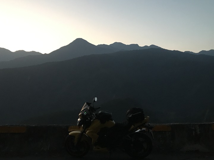 跨界 Cross 旅遊--翠巒、紅香、瑞岩、慈峰、翠峰、靜觀、合作、平靜、力行、華岡