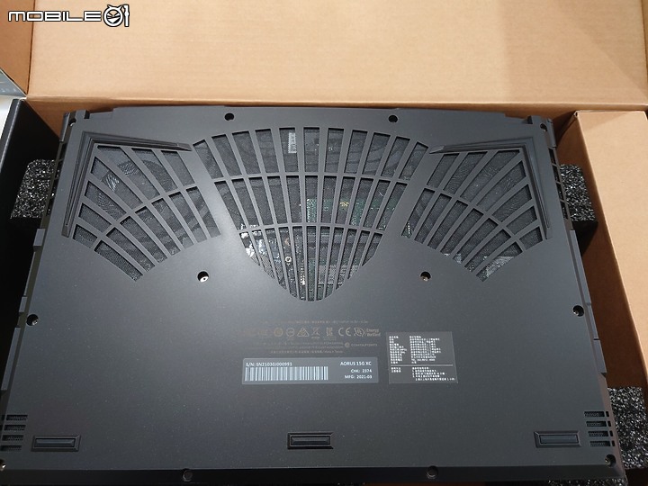 『CP值爆表開箱』技嘉 GIGABYTE AORUS 15G XC-8TW2430AH 電競筆電速開