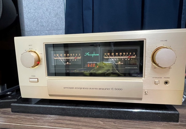 點我看大圖 簡易分享~fyne f1-8 和accuphase e 5000