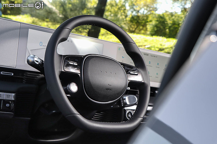 Hyundai Ioniq 5 試駕｜把「居家生活」一起搬上車！