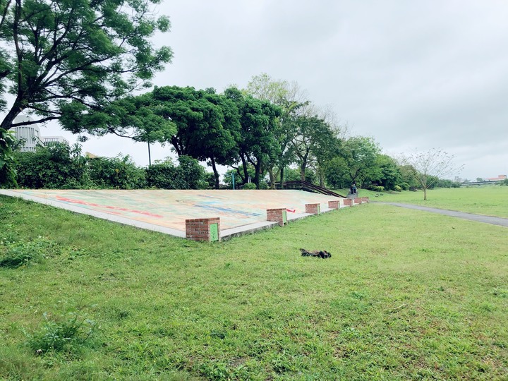 【時光機4年前的親子遊記】宜蘭|慶和橋、悦川酒店、親水公園,陰雨綿綿還是要放電!