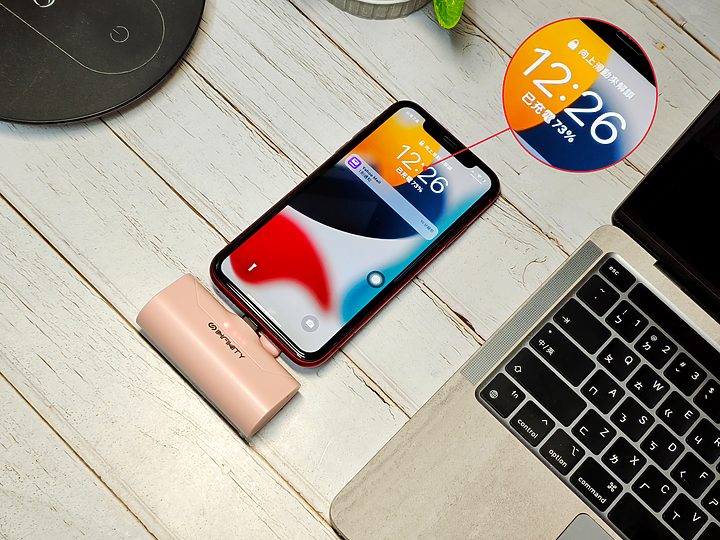 「 開箱 」iPhone專屬行動電源開箱 – infinity P60 迷你行動電源實測,出門從此無需帶線