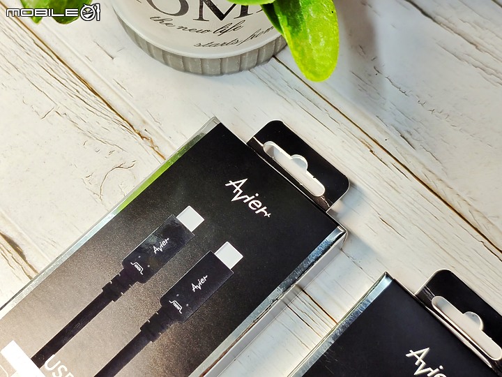「 Mac配件 」Avier CLASSIC USB4 傳輸線開箱實測 – 高速傳輸、百瓦充電、還支援影像傳輸