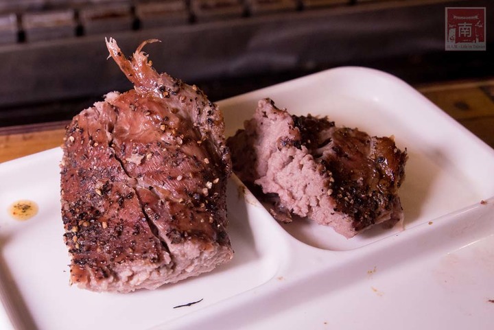 【臺南美食】半戶外美食街在安平|有小朋友大沙池|露天寵物野餐空間|假日駐唱演唱|串燒|海鮮|熱炒|飲料~~請上桌5號港灣