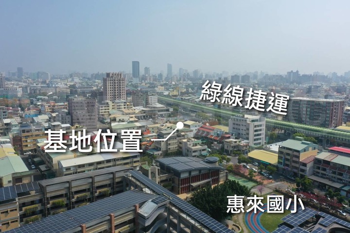 點我看大圖 New 西屯【興富發 VVS1】超高大樓24F 與百貨為鄰 機能市區科技宅 空拍分享