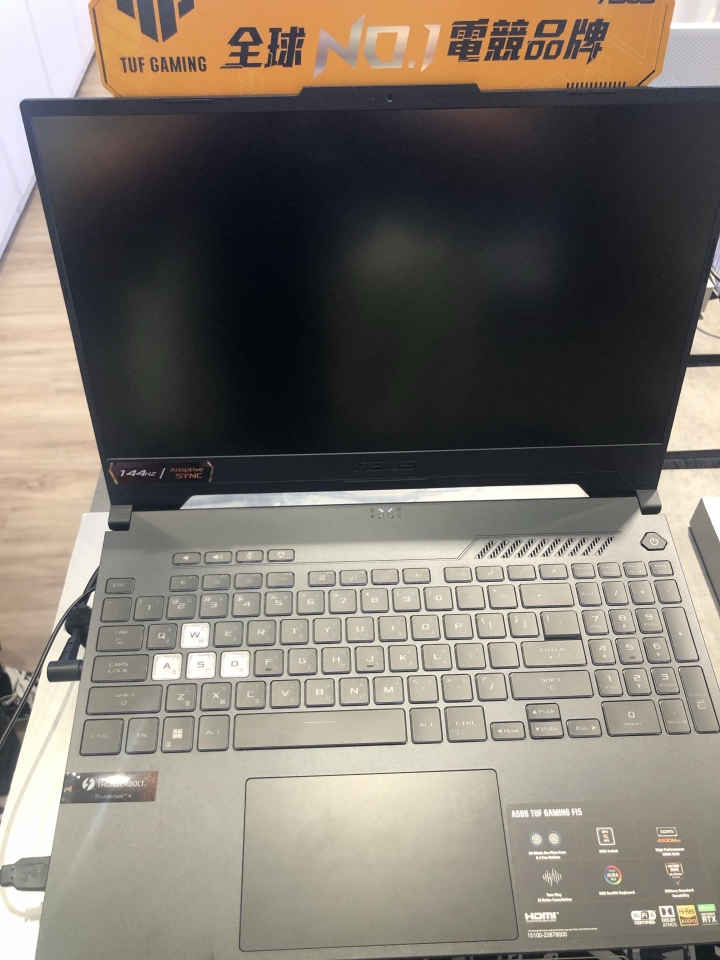 【開箱】生而不同的天選三 2022 ASUS TUF Gaming F15魔幻青開箱
