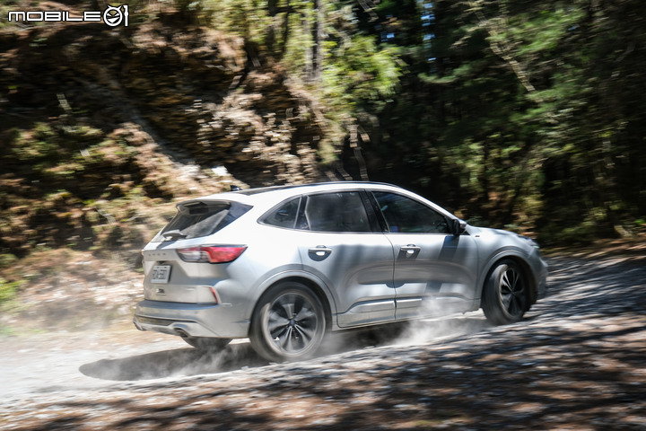野營、登山、開車越野同時滿足!與Ford Kuga EcoBoost 250 ST-Line一同探索郡大林道