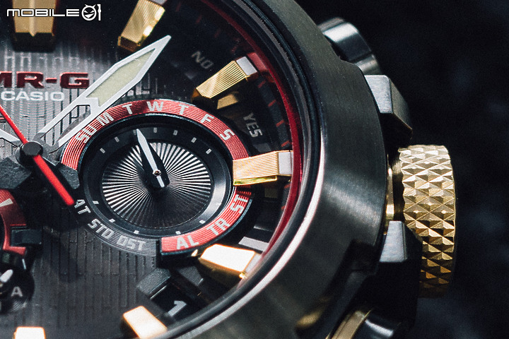 G-SHOCK「赤備」MRG-B2000B-1A4|賦予武士精神 成就品牌層峰!