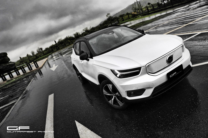 --雷神之錘-- Volvo XC40 Recharge P8 AWD 細膩質感 純電序章