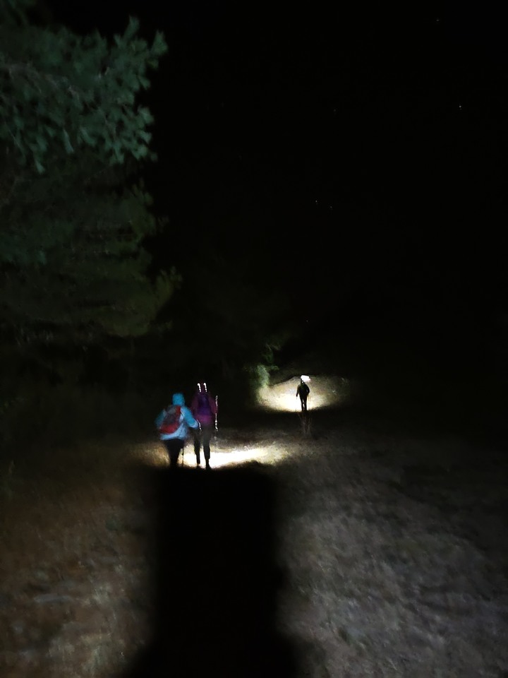 兩天一夜大劍山天梯在現場看真的會有驚嚇感