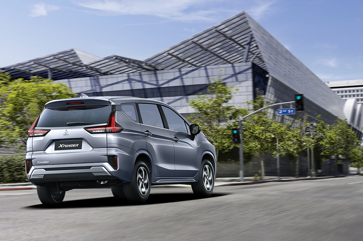MPV 休旅新車很搶戲！小改款 Mitsubishi Xpander 現身曼谷車展