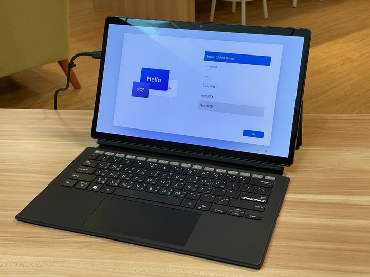 筆電、平板兩用的ASUS T3300開箱