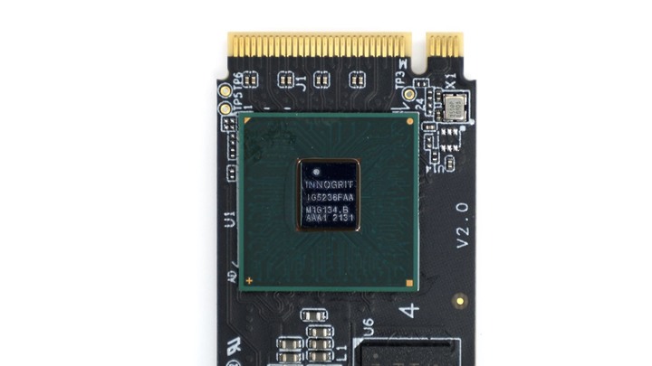 無光害 7400MB/s 極速 PCIe Gen4 x4 SSD，Patriot Viper VP4300 2TB