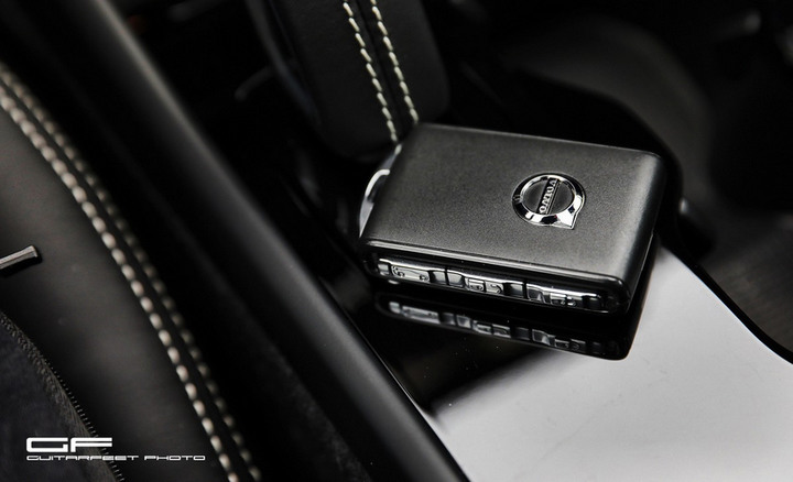 --雷神之錘-- Volvo XC40 Recharge P8 AWD 細膩質感 純電序章