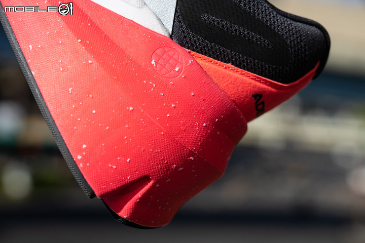 adidas Adistar 跑鞋開箱分享|長距離訓練的專用戰靴!