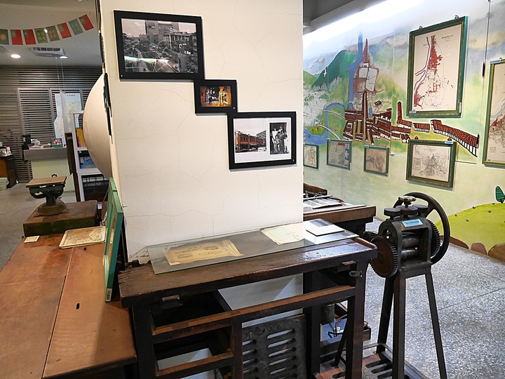 艋舺青山宮、朝北醫院、艋舺清水巖、萬華區史展示中心 — 艋舺市街散步之二