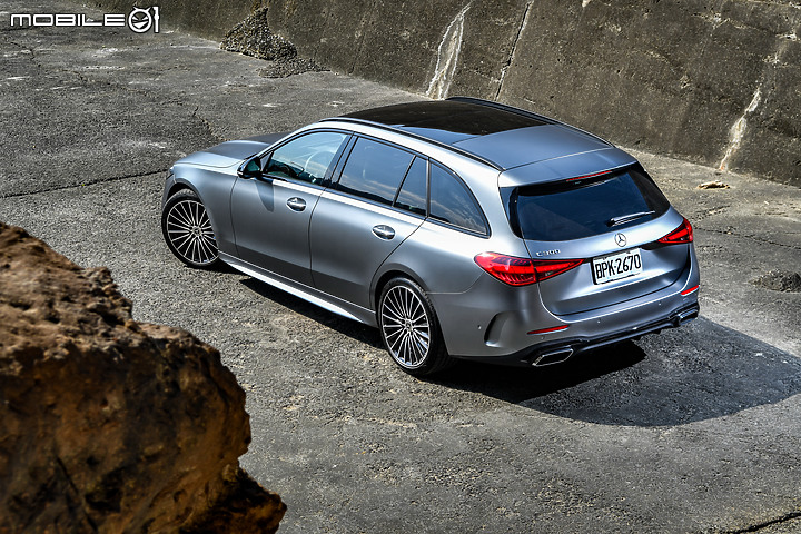 M-Benz C300 Estate運動版試駕 │ 能帥能跑更能載,科技跑旅人人愛!