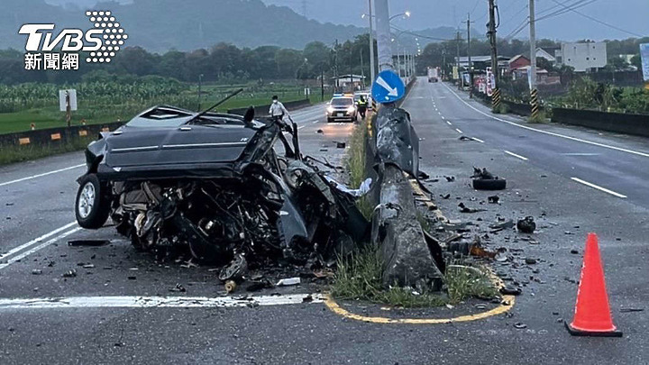又見怵目驚心的汽車事故--感慨萬千