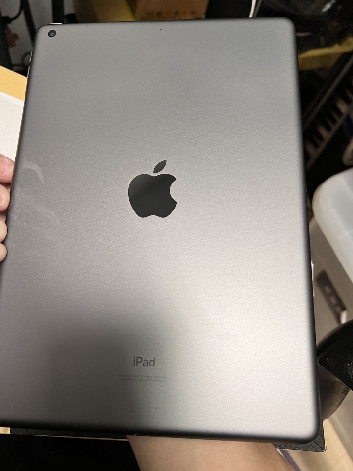 關於蝦皮神腦iPad9到貨時間 更新：3/1號終於到貨