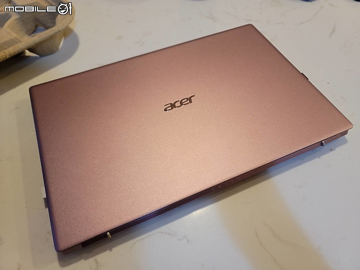 點我看大圖 終於入手了swift X開箱分享 SFX14-41G