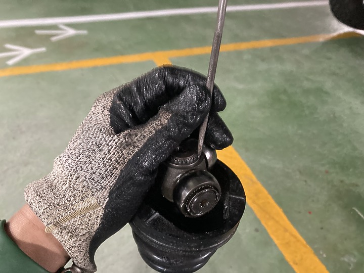 教學文:第一代RAV4 後傳動軸防塵套更換