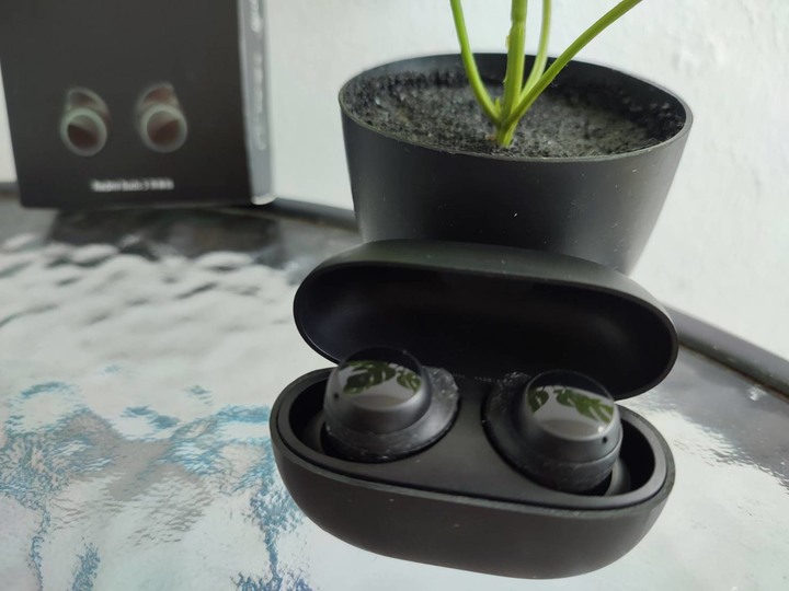 開箱 Redmi Buds 3 青春版耳機