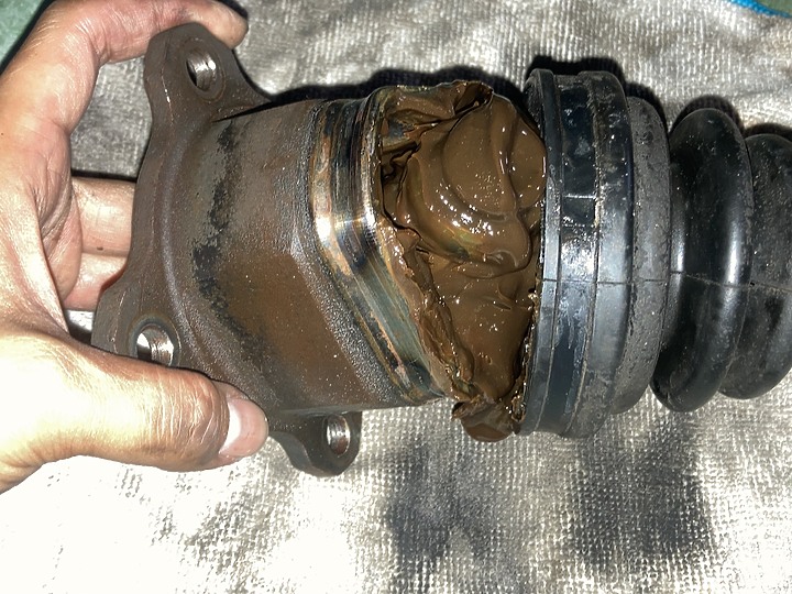 教學文:第一代RAV4 後傳動軸防塵套更換