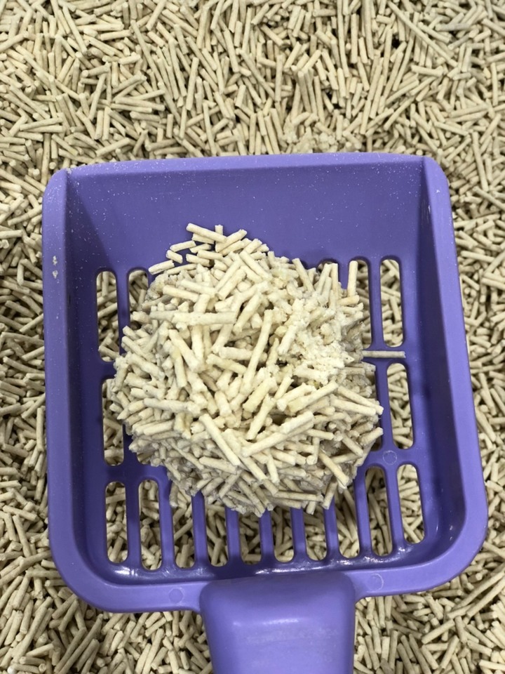 這幾年用的三款貓砂評比(毛怪花生殼砂、pidan豆腐砂、防禦工事礦砂)