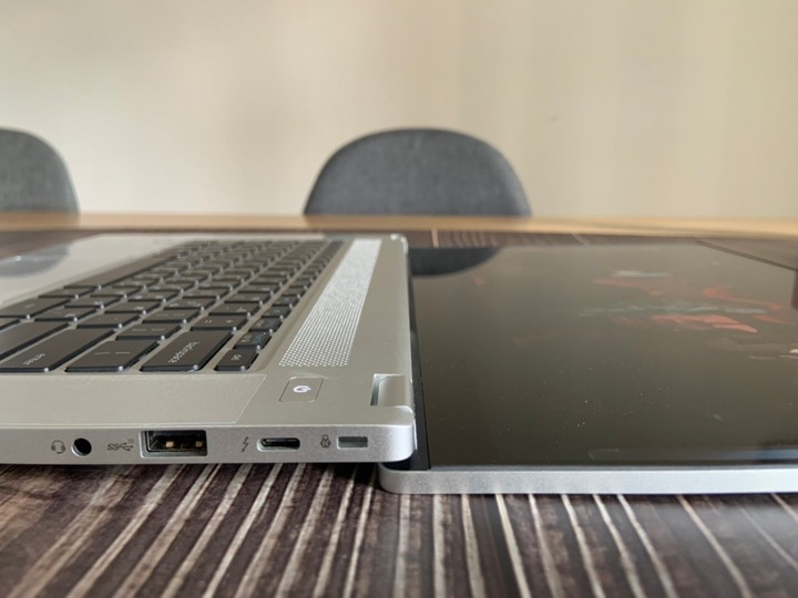 輕薄、觸控、180度、待機時間長 文書機 XPG XENIA XE