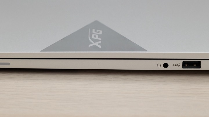 電競品牌走入時尚輕薄生活 XPG XENIA Xe，與 Intel 聯手打造長效筆電
