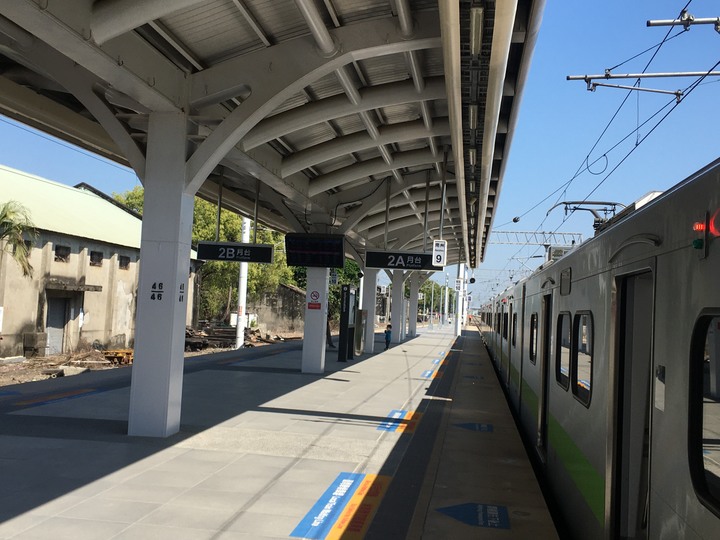 搭EMU900最美區間車-騎遊台東大武之旅