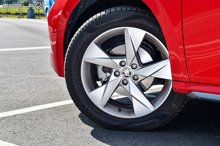 個性至上的進口CUV集評 │ Suzuki Vitara Hybrid x Hyundai Kona N Line x Mazda CX-30 x Skoda Kamiq