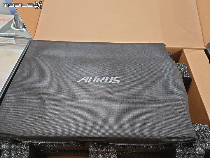 『CP值爆表開箱』技嘉 GIGABYTE AORUS 15G XC-8TW2430AH 電競筆電速開