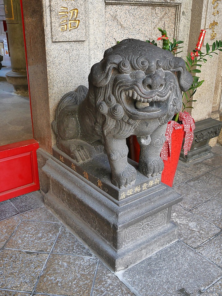 艋舺青山宮、朝北醫院、艋舺清水巖、萬華區史展示中心 — 艋舺市街散步之二