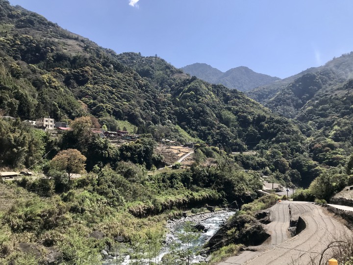 跨界 Cross 旅遊--翠巒、紅香、瑞岩、慈峰、翠峰、靜觀、合作、平靜、力行、華岡