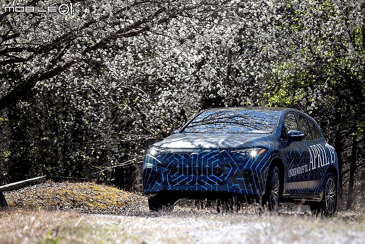【海外新訊】Mercedes-Benz釋出EQS SUV最終測試照,預告4/19正式發表!