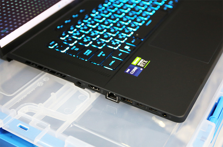 【西風】ROG Zephyrus M16 圖賞