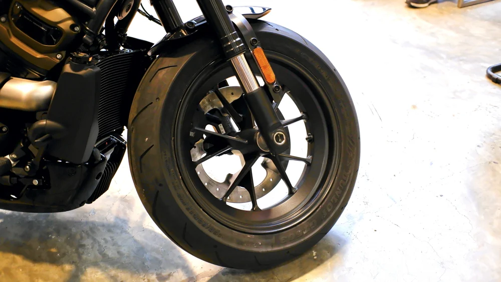 已下訂,2022年式Sportster S,史上最傳奇科技賽跑!啊嘶~~