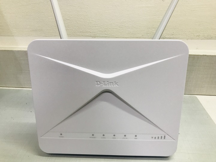 D-Link EAGLE PRO AI G415 4G LTE無線路由器 開箱試用