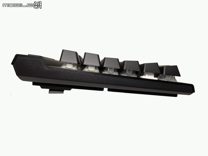 經典再現 CORSAIR K70 RGB PRO機械式鍵盤