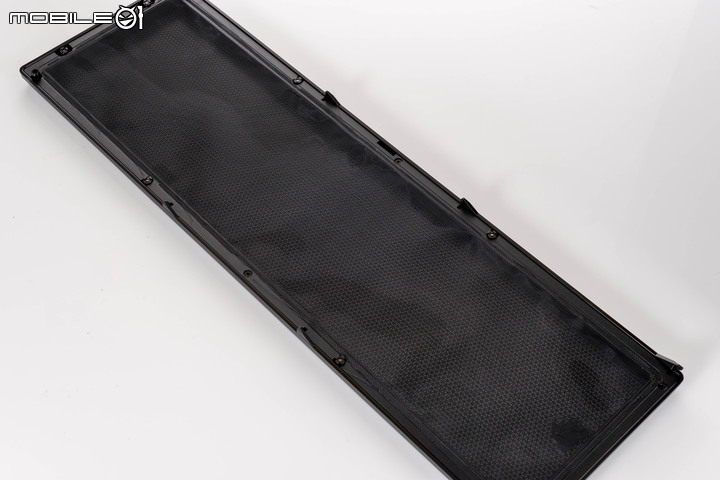CORSAIR iCUE 5000T RGB 機殼開箱實裝 以滿滿燈效設計打造個人絢爛風格