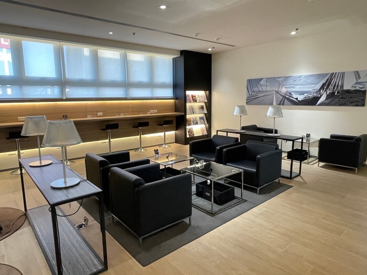 回原廠保養其實服務還滿好的,還有數位體驗很方便